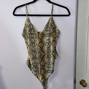 Mendocino Leopard V cut Bodysuit Size M, Worn 2x